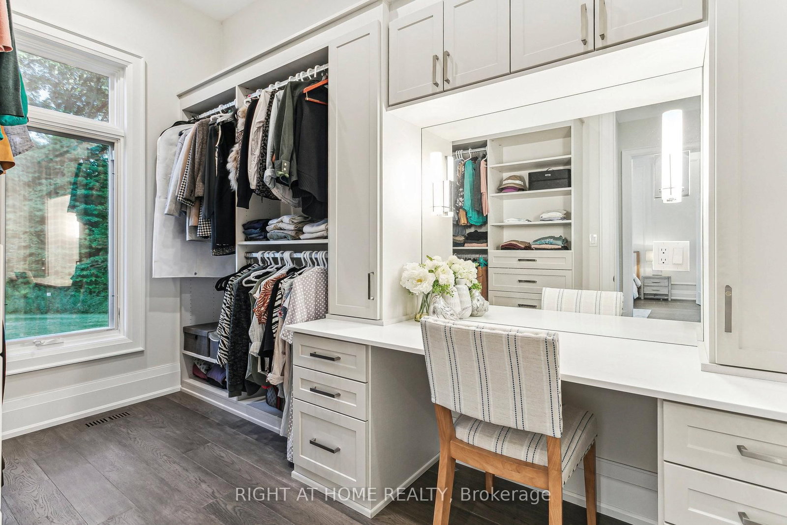 2606 Harvestmoon Lane • Burlington, ON photo 28