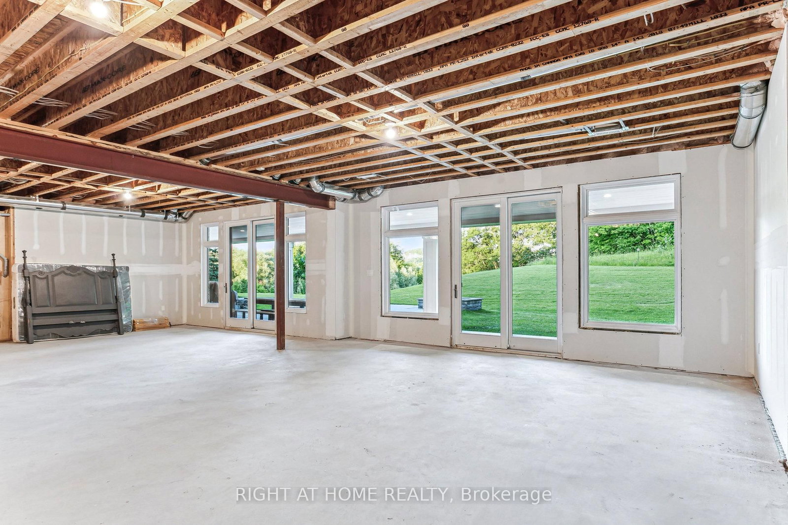2606 Harvestmoon Lane • Burlington, ON photo 43