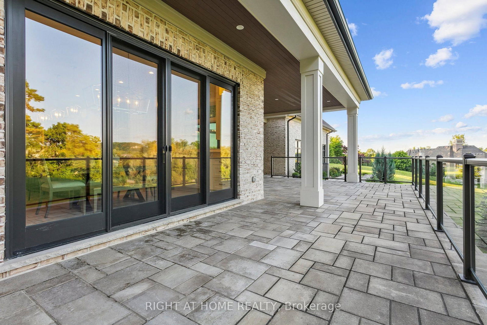 2606 Harvestmoon Lane • Burlington, ON photo 45