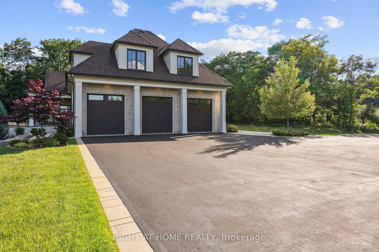 2606 Harvestmoon Lane • Burlington, ON photo 48