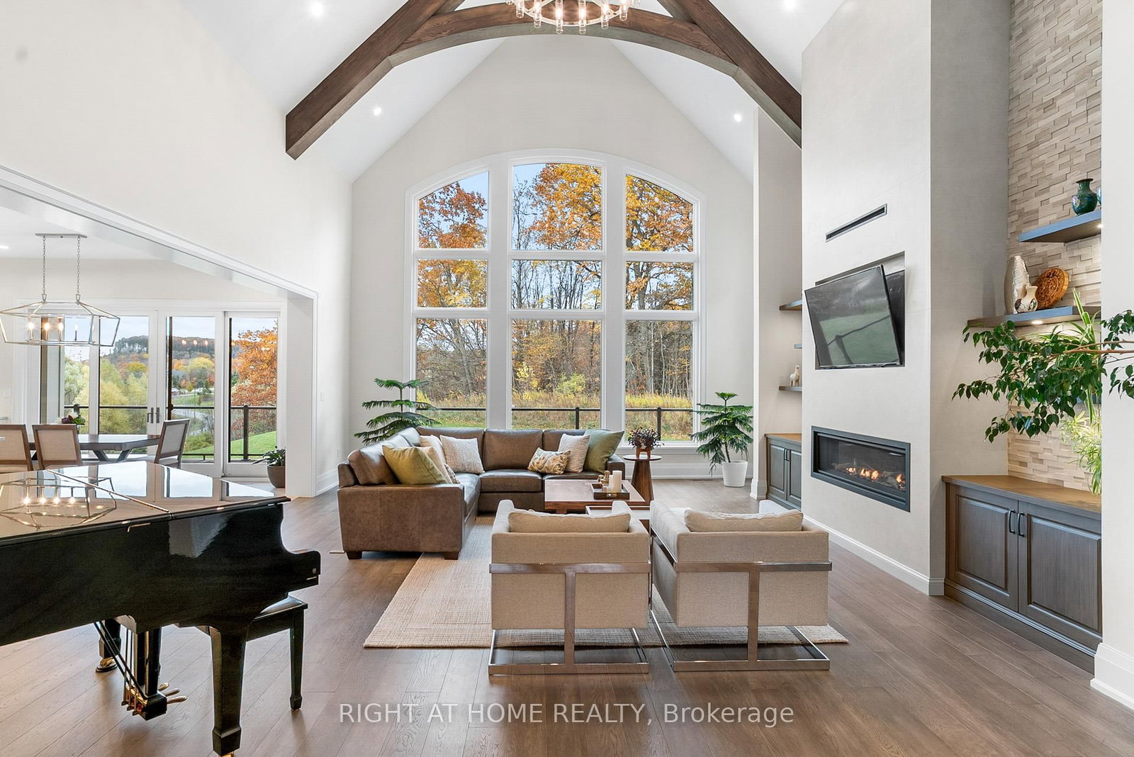2606 Harvestmoon Lane • Burlington, ON photo 7