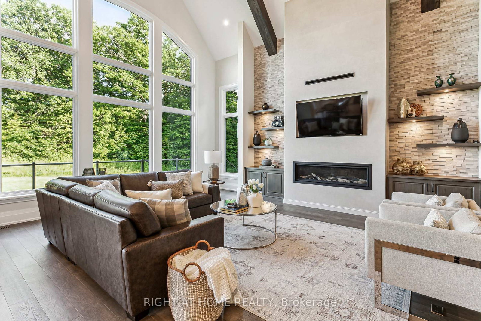 2606 Harvestmoon Lane • Burlington, ON photo 8