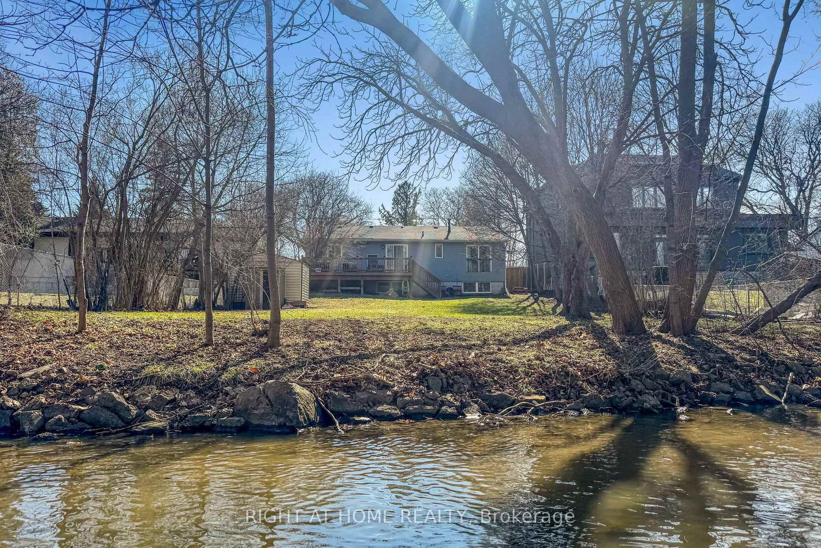 15 Pioneer Drive • Mississauga, ON photo 23