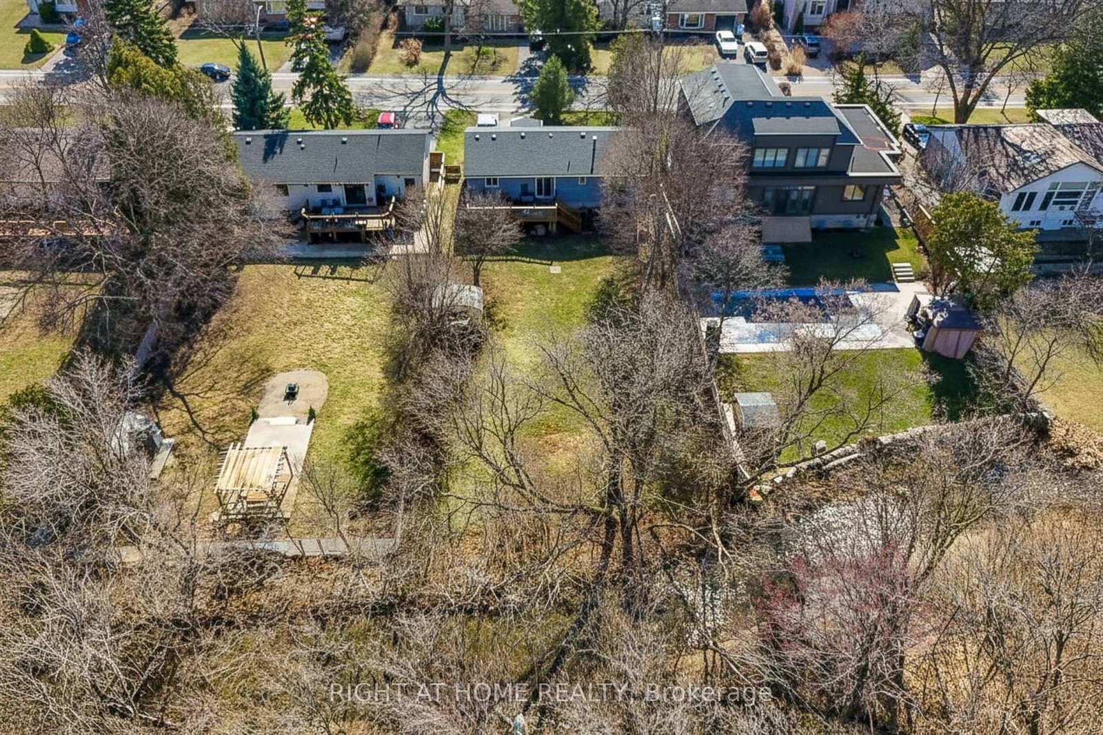 15 Pioneer Drive • Mississauga, ON photo 27