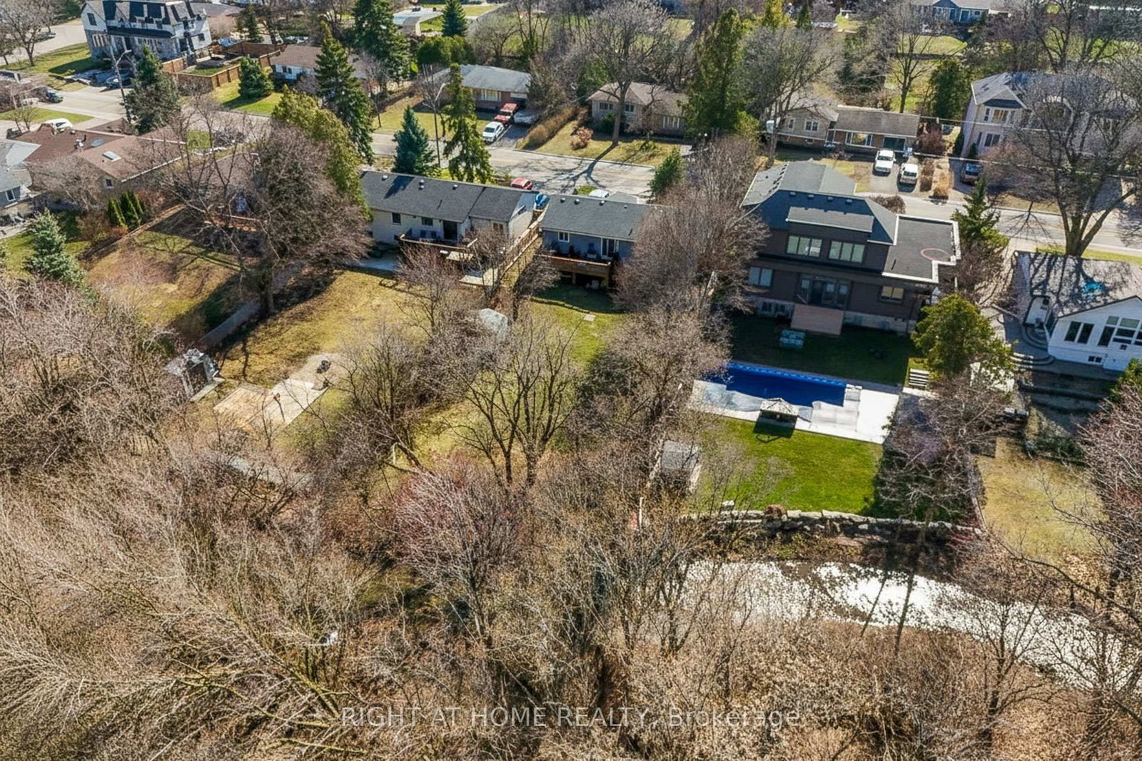 15 Pioneer Drive • Mississauga, ON photo 28