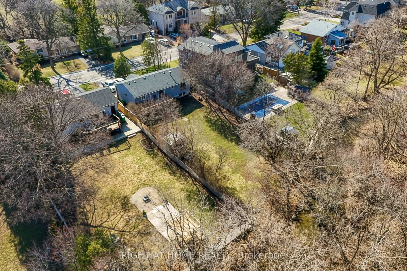 15 Pioneer Drive • Mississauga, ON photo 29