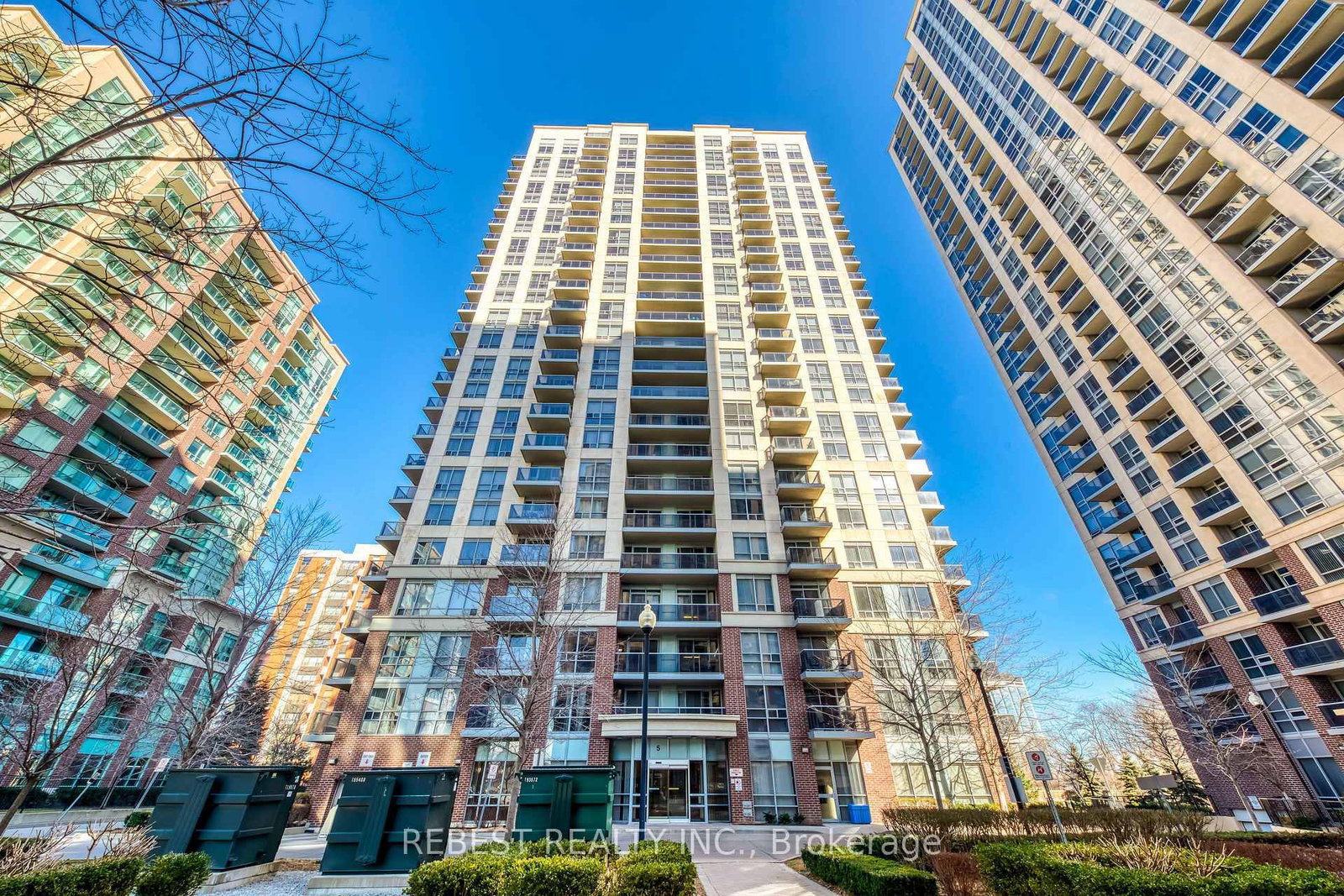5 Michael Power Place, Unit 1602