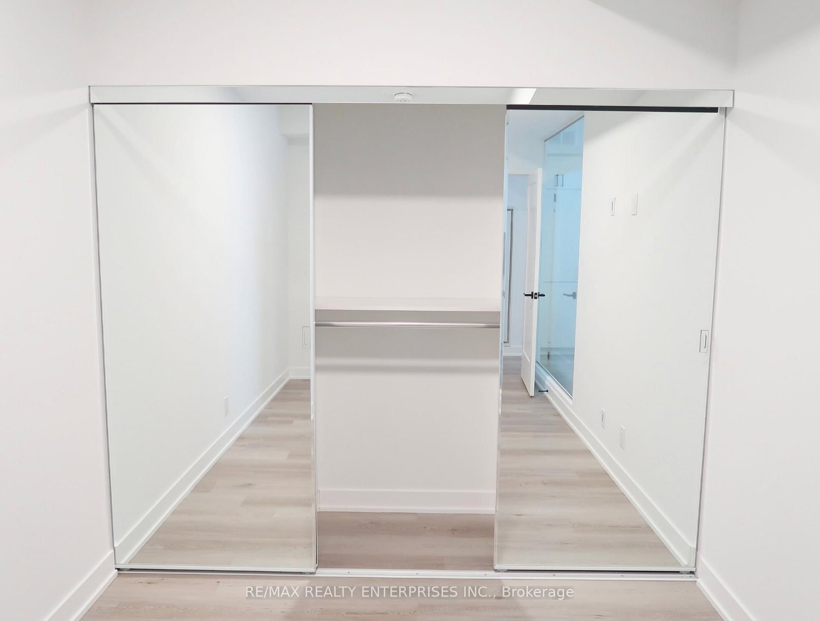 1660 Bloor Street W, Unit 303 - Photo 18