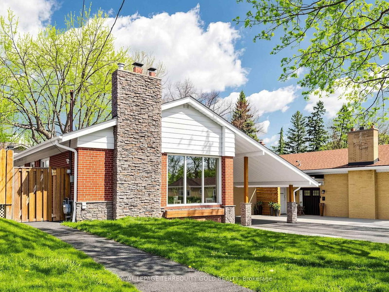 Upper - 14 Hedges Blvd, Toronto, M9B 3C2 | Image 2