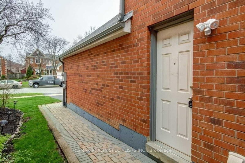(Basement) - 3695 Loyalist Dr, Mississauga, L5L 4T3 | Image 2