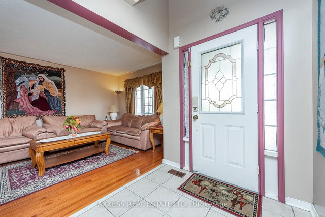 975 Bristol Road W