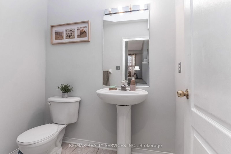 359 Edenbrook Hill Brampton,ON L7A 2N4 — Photo 17