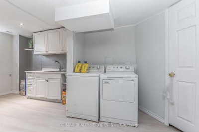 359 Edenbrook Hill Brampton,ON L7A 2N4 — Photo 31