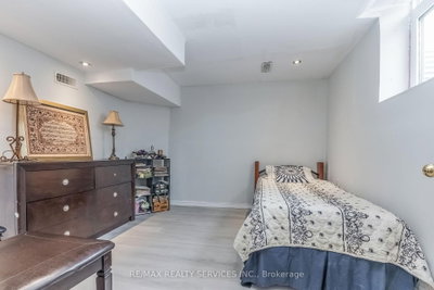 359 Edenbrook Hill Brampton,ON L7A 2N4 — Photo 32