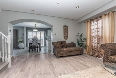 359 Edenbrook Hill Brampton,ON L7A 2N4 — Photo 9