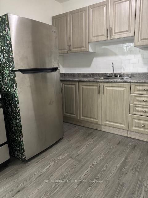 home for lease on 4-2544 Eglinton Avenue W