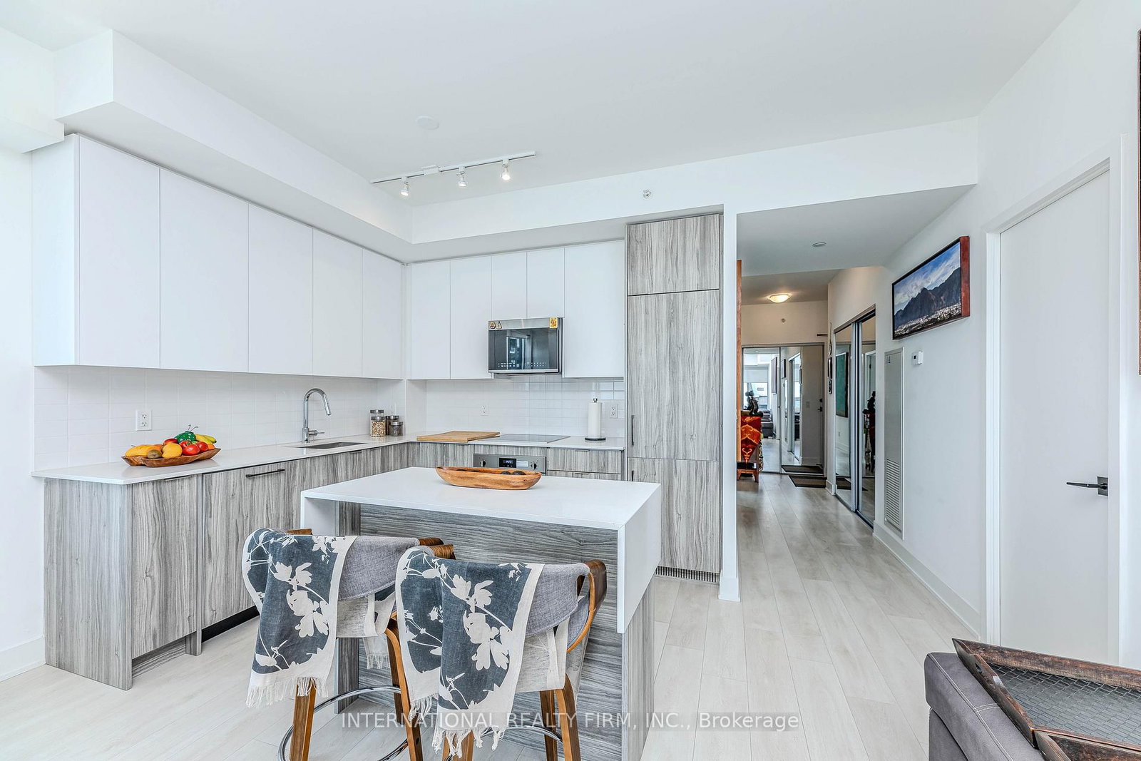 2481 Taunton Road • #1307 • Oakville, ON photo 14