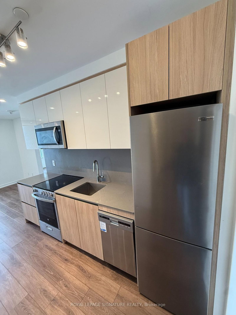 home for lease on 822-3100 Keele Street