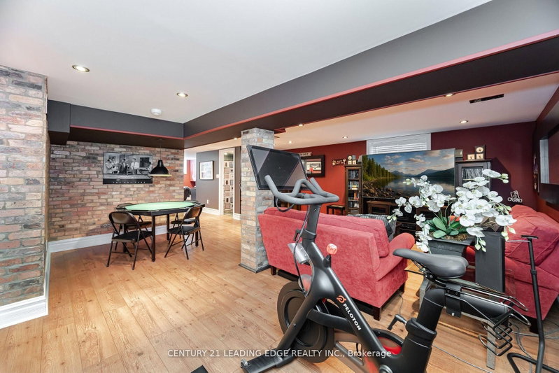 586 Curzon Mississauga,ON L5G 1P9 — Photo 33
