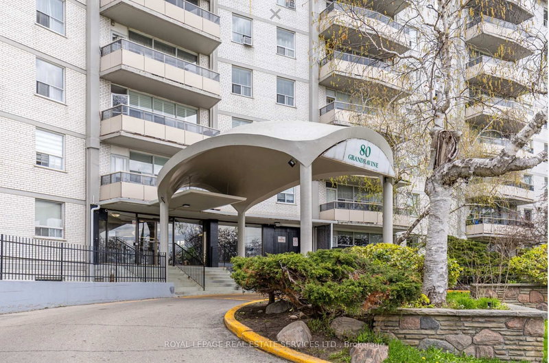 914 - 80 Grandravine Dr, Toronto, M3J 1B2 | Image 2