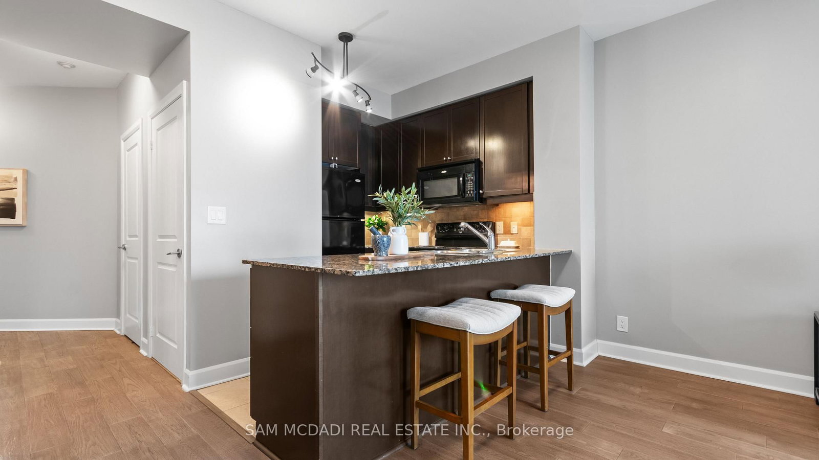 80 Absolute Avenue S • #1805 • Mississauga, ON photo 11