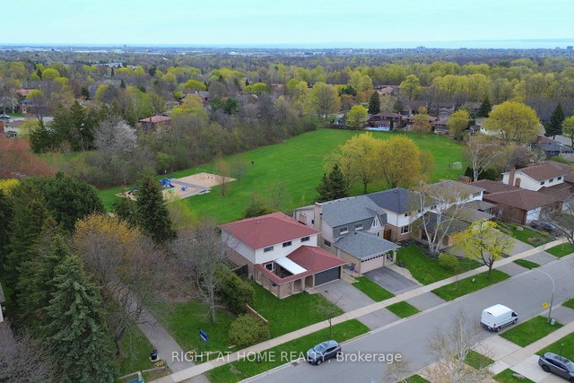 2451 Sinclair Circle