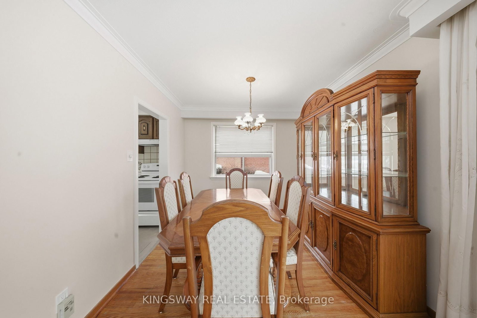 163 Floradale Drive • Mississauga, ON photo 8
