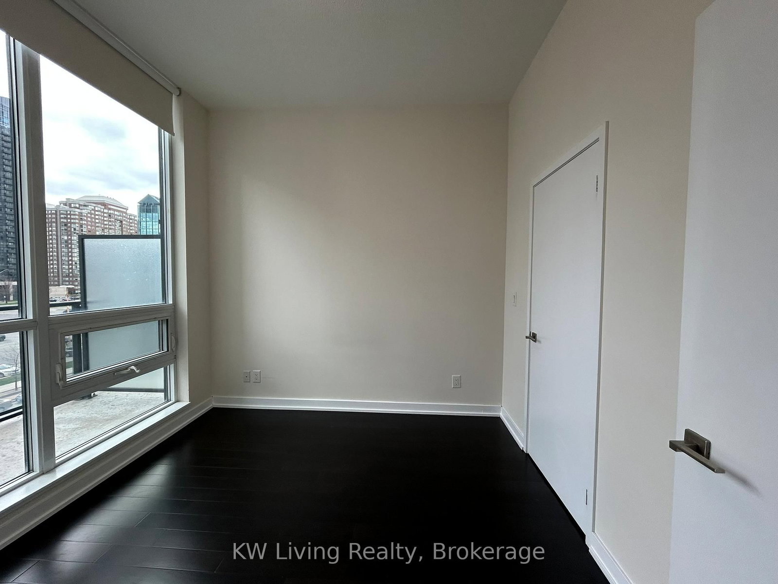 510 Curran Place, Unit 310 - Photo 15