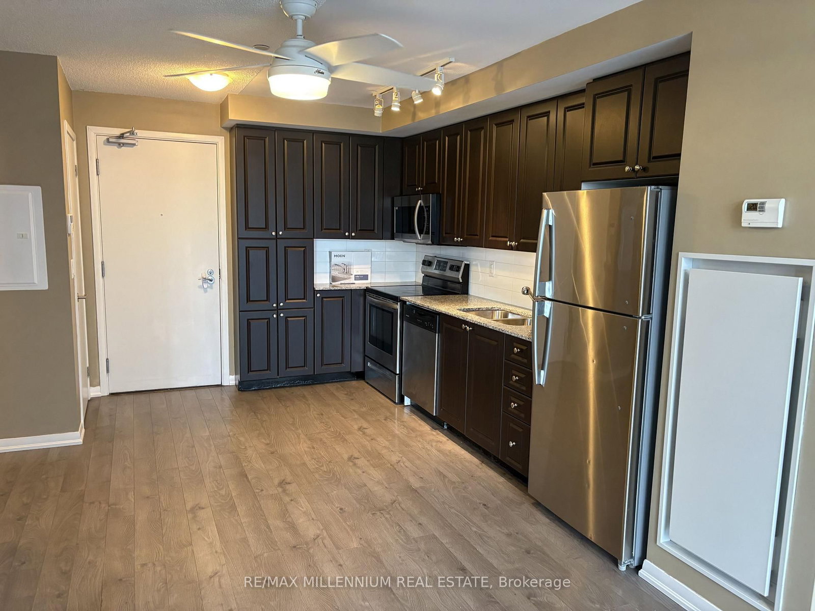 3091 Dufferin Street - Photo 15