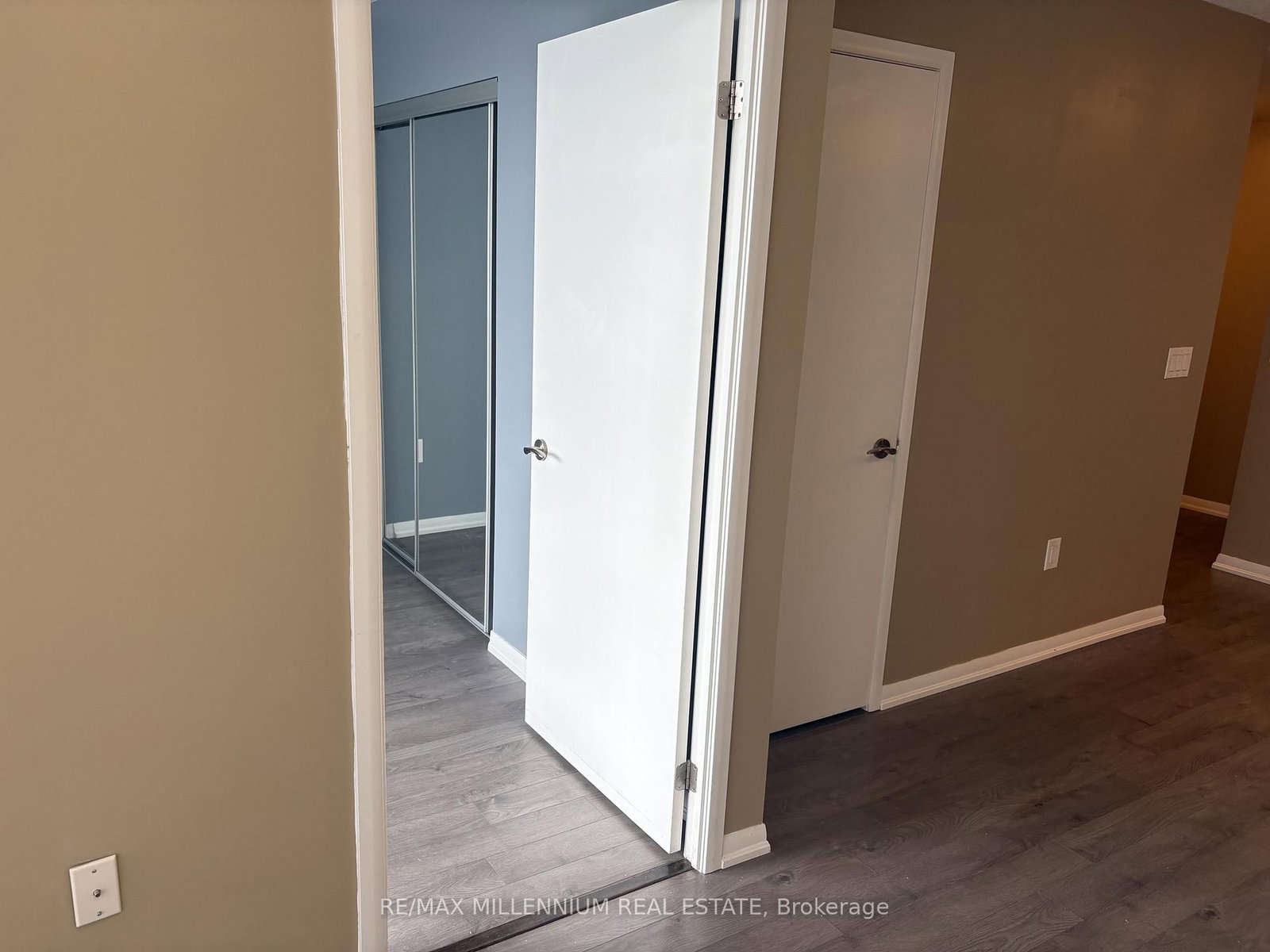 3091 Dufferin Street - Photo 21
