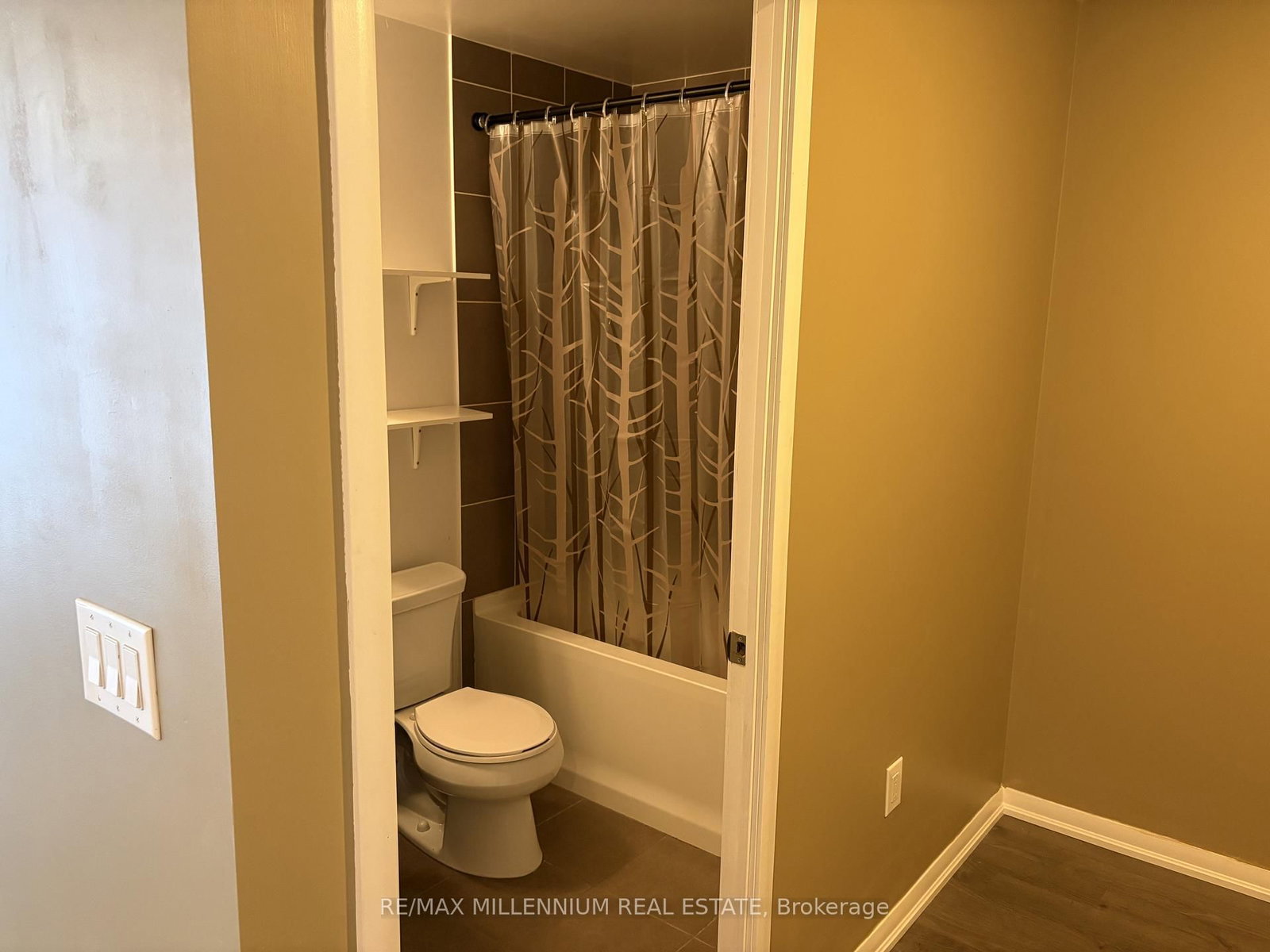 3091 Dufferin Street - Photo 6