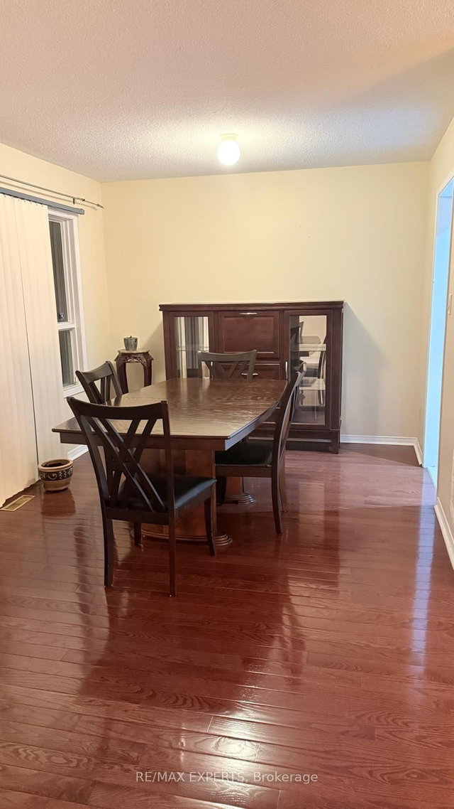56 Toba Crescent