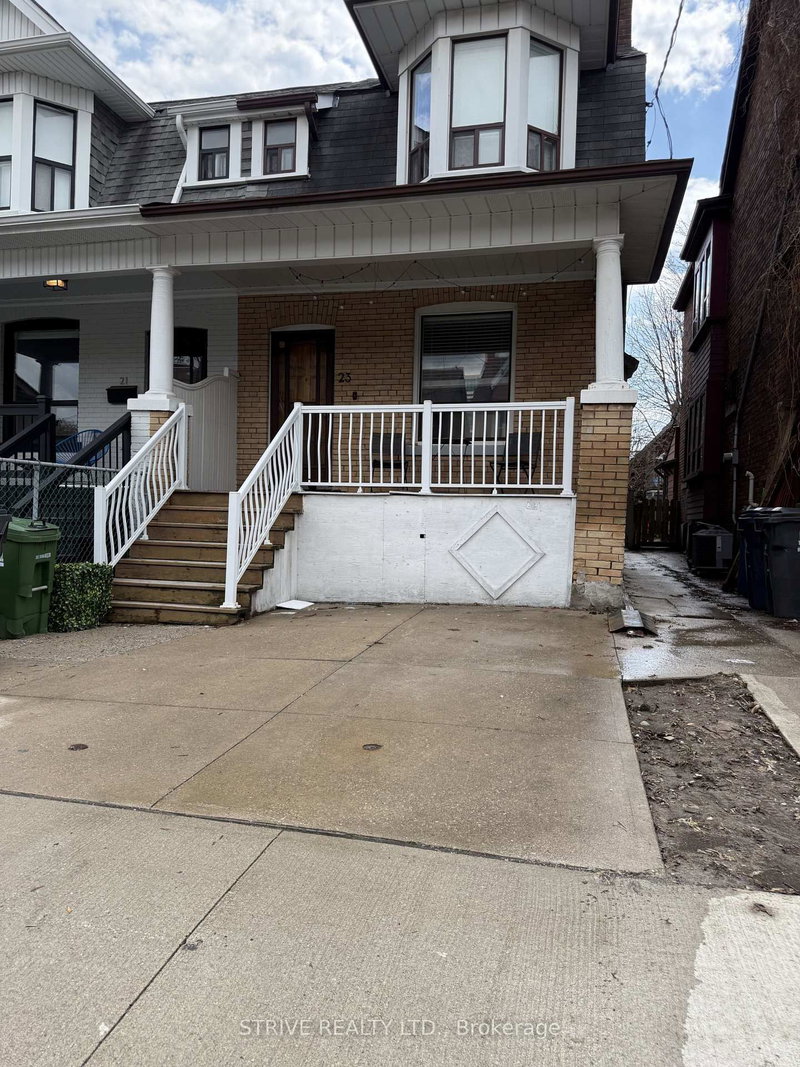 home for lease on 23 Burnfield (Lower) Avenue