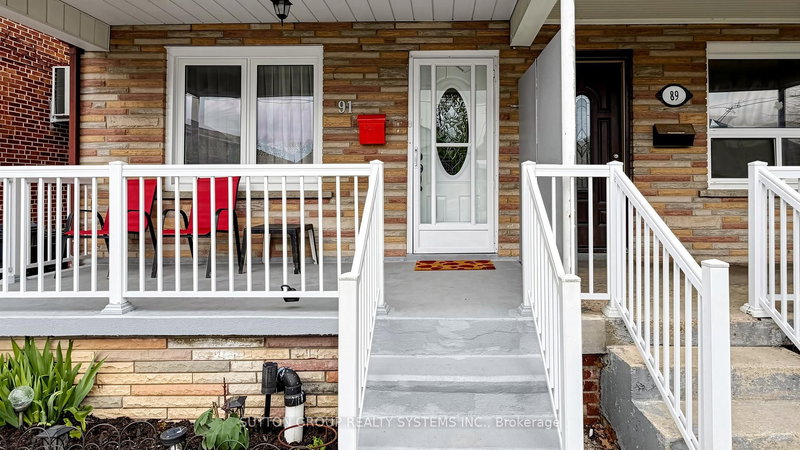91 Kirknewton Rd, Toronto, M6E 3X9 | Image 3