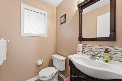 83 Headwater Road • Caledon, ON photo 5