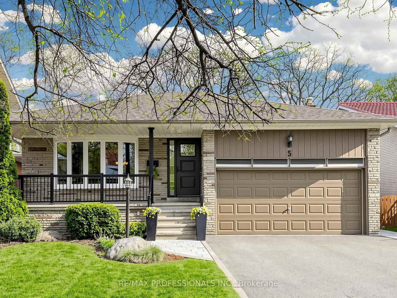 5 Muirdale Ave, Toronto, M9R 2V3 | Image 2