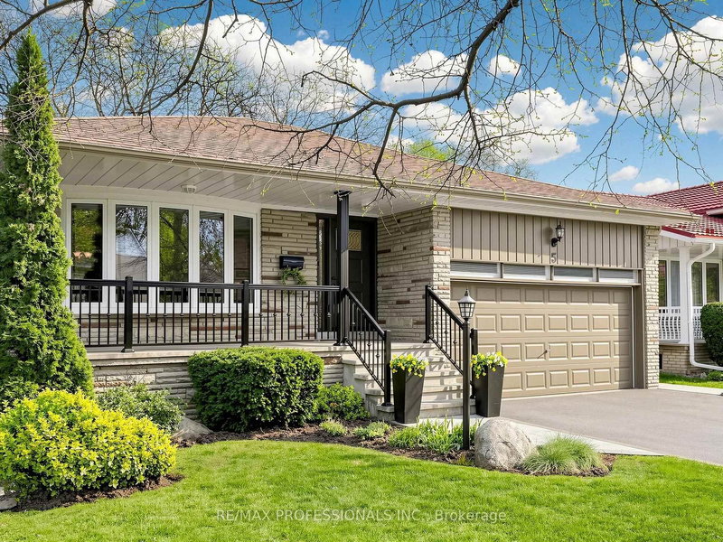 5 Muirdale Ave, Toronto, M9R 2V3 | Image 3