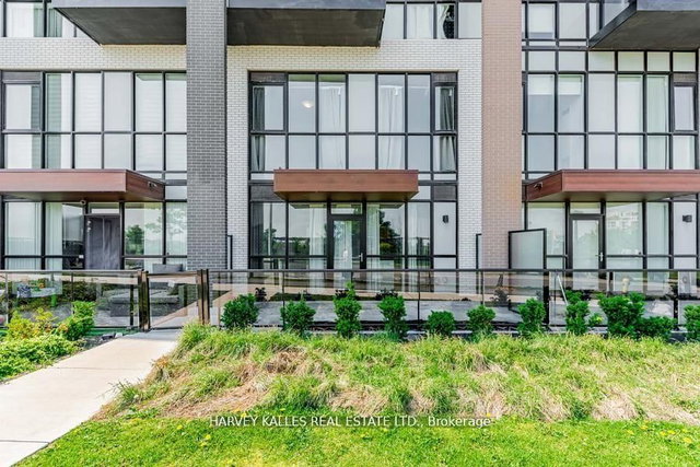 4 - 60 George Butchart Drive