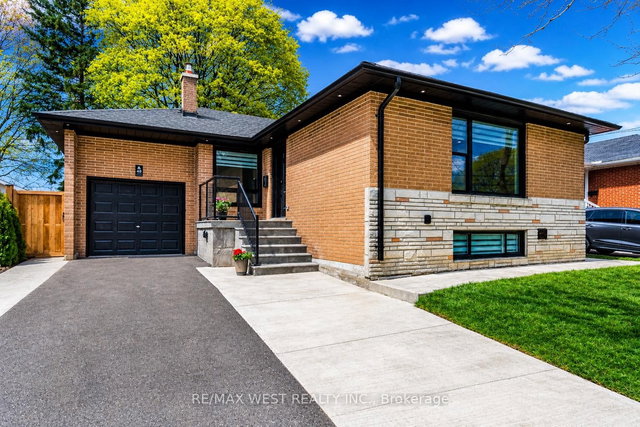 48 Lloyd Manor Road