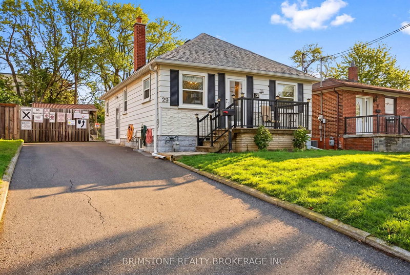 29 Ridge Rd, Toronto, M3M 1C6 | Image 3