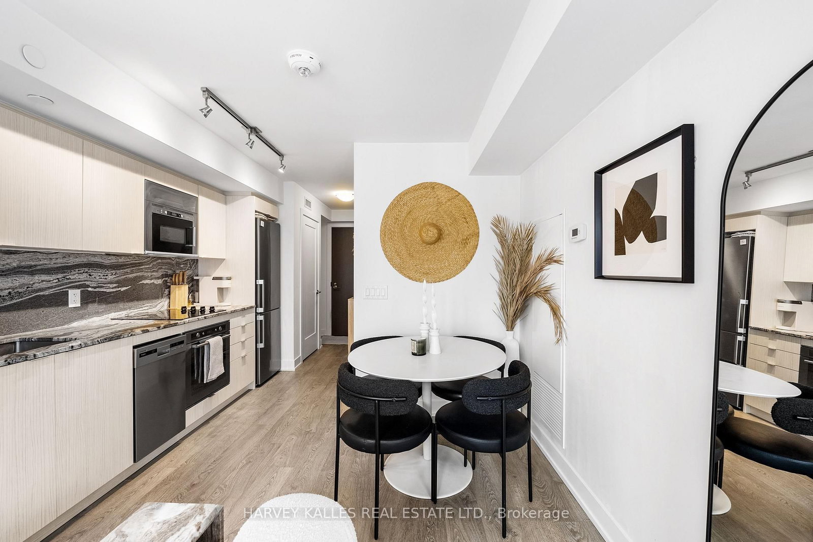 5 Mabelle Avenue, Unit 1131 - Photo 6