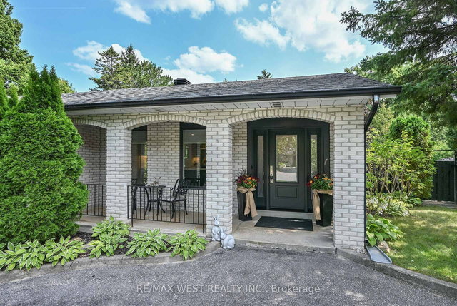 17 Pineridge Drive