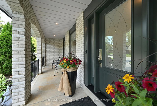 17 Pineridge Drive