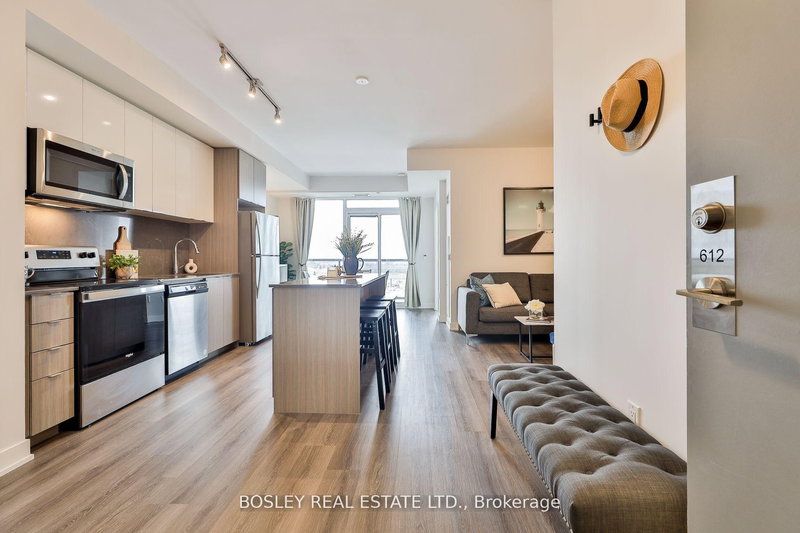859 The Queensway #612, Toronto, Ontario