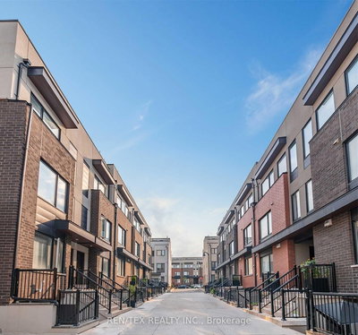 8 - 146 William Duncan Rd | Toronto | Image