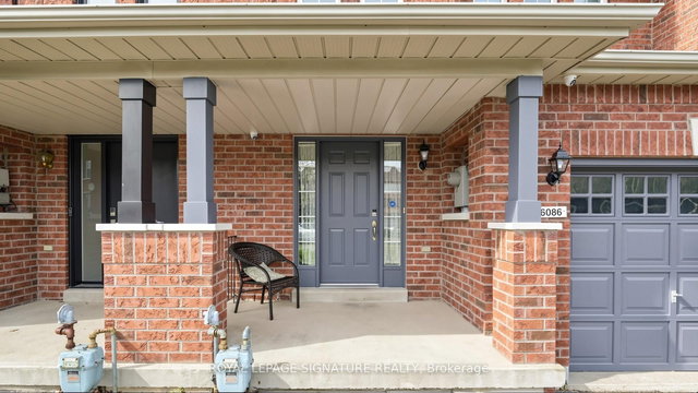 6086 Windfleet Crescent