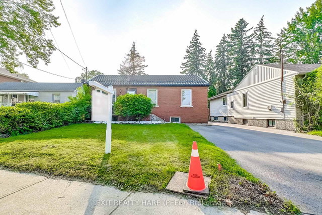 194 Queen Street W