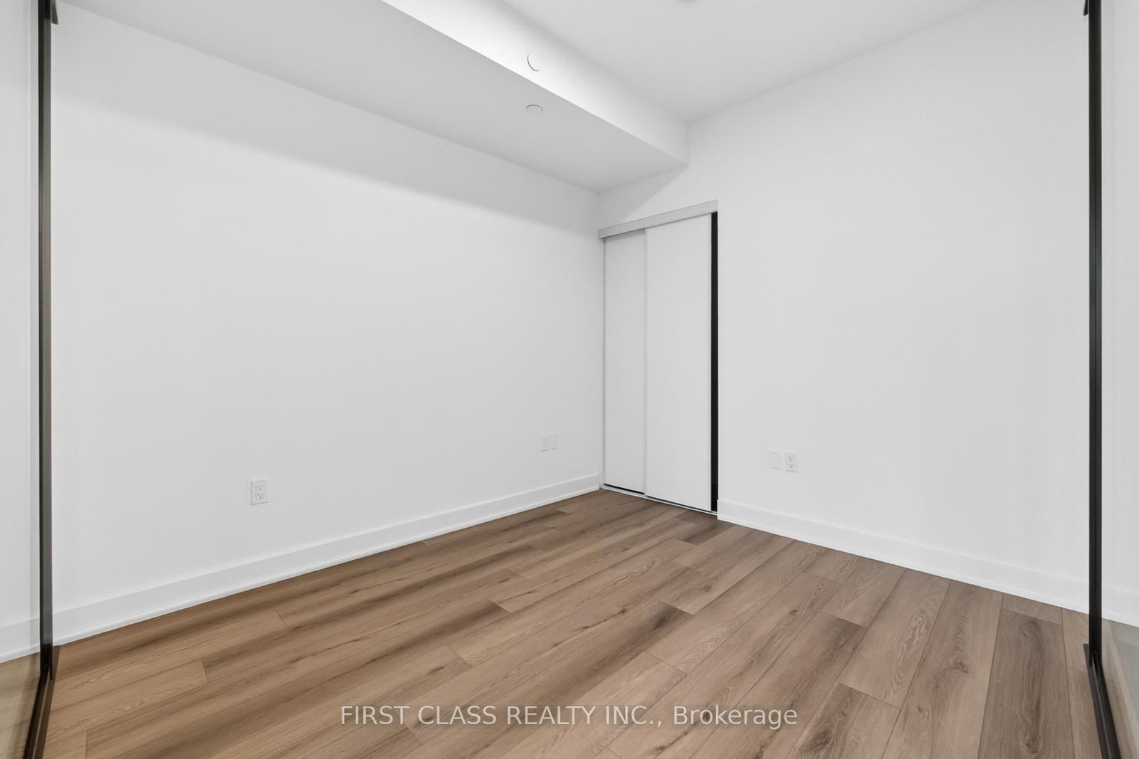 758 Dovercourt Road, Unit 610 - Photo 16