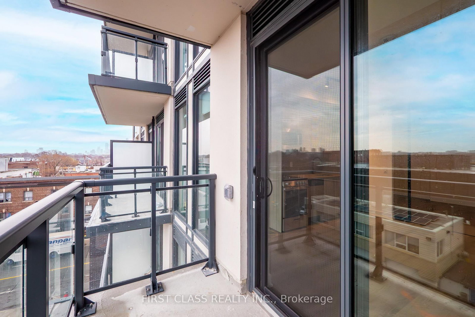 758 Dovercourt Road, Unit 610 - Photo 24