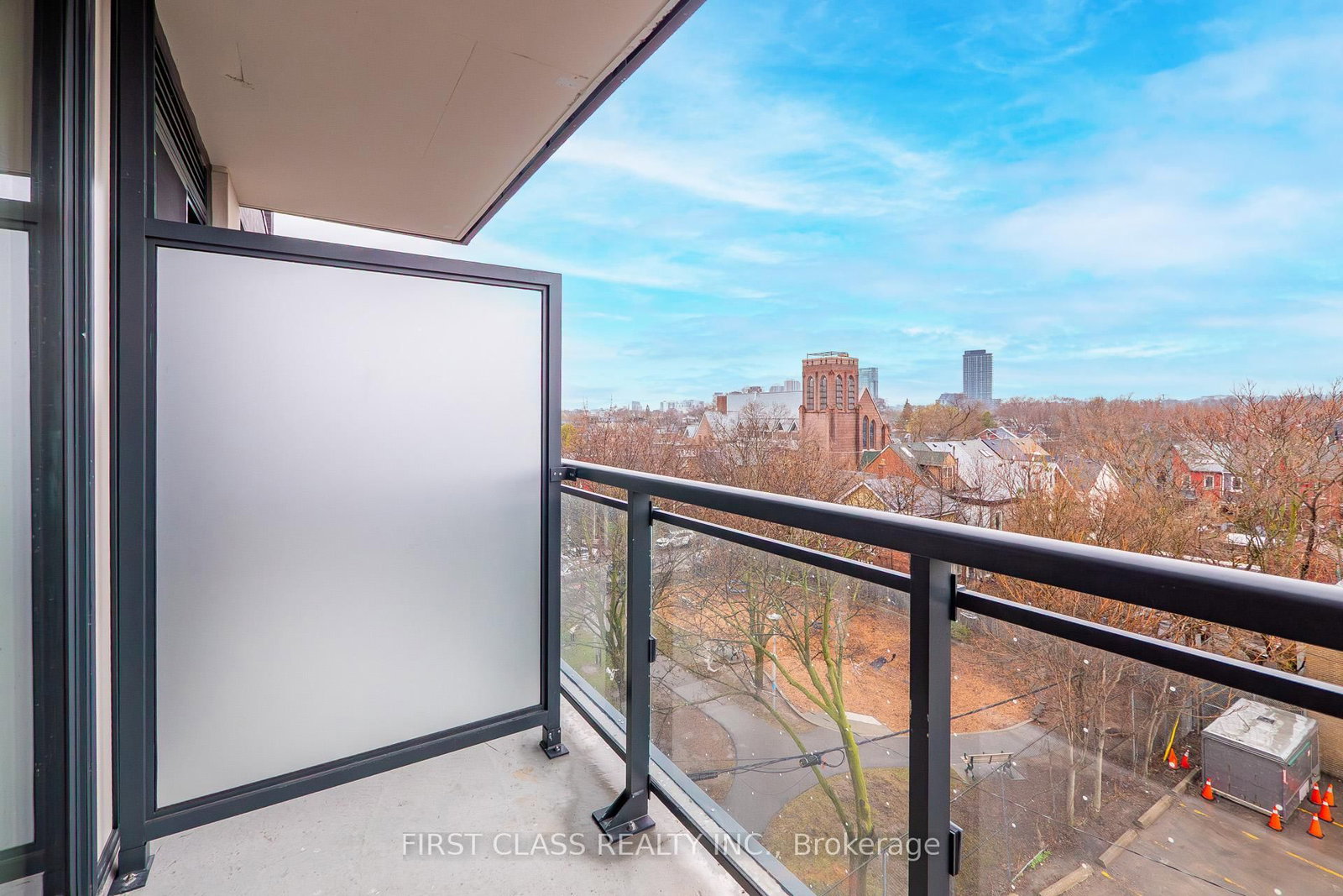 758 Dovercourt Road, Unit 610 - Photo 27